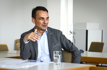 Prof. Dr. Kiran Klaus Patel Prof. Dr. Kiran Klaus Patel
